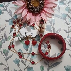 Chic Red Heart Earrings by